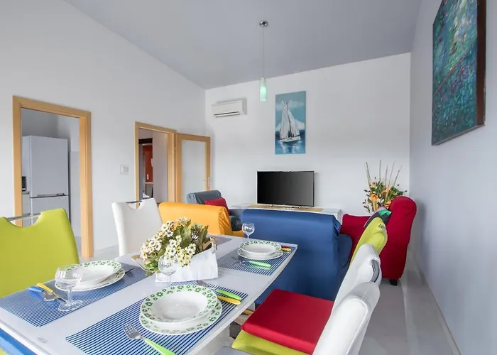Bella Vista 2