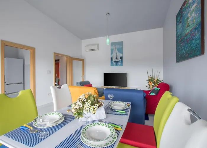 Appartement Bella Vista 2 *